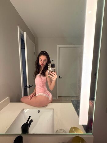 Full leaked Caprettalove private photo