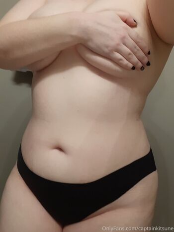 Full leaked Captainkitsune page private photo
