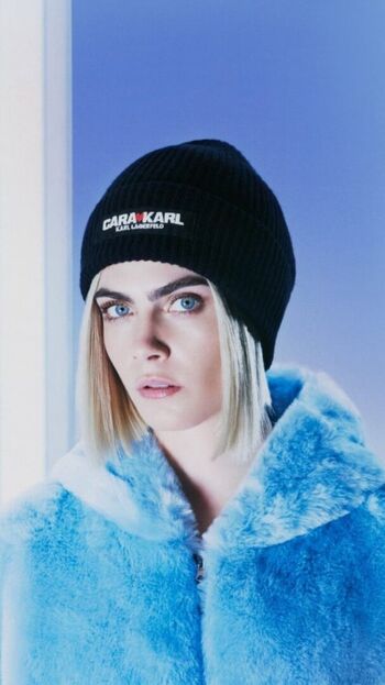 Full leaked Cara delevingne private photo