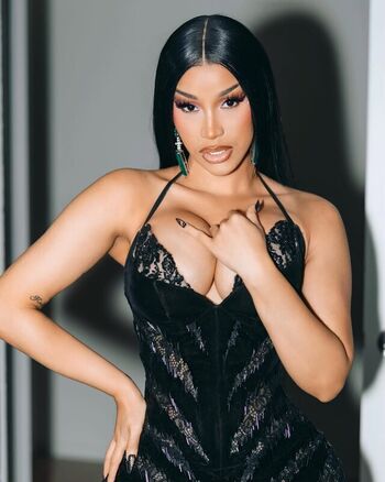 Full leaked Cardi b page private photo