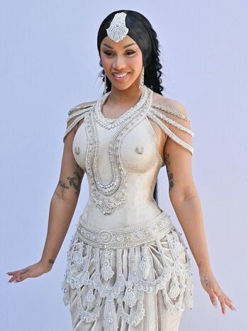 Full leaked Cardi b  page private photo