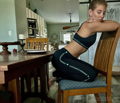 Full leaked Carianne page private photo