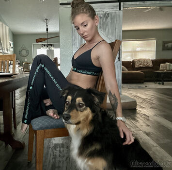 Full leaked Carianne page private photo