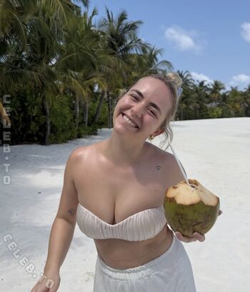 Full leaked Carina spoon private onlyfans photo