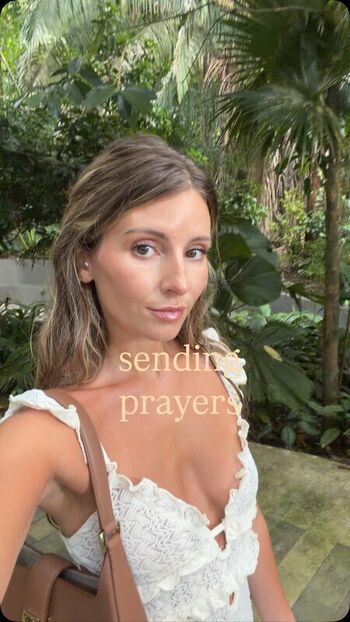 Full leaked Carla bezanson private photo