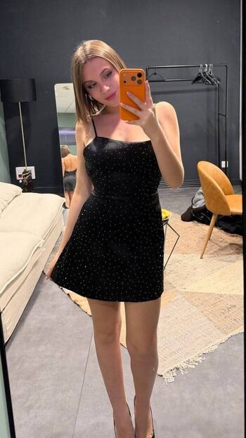 Full leaked Carla lazzari private photo