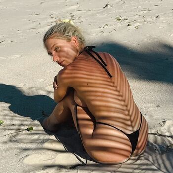 Full leaked Carla voicu private photo