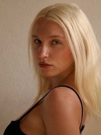 Full leaked Carla voicu private photo