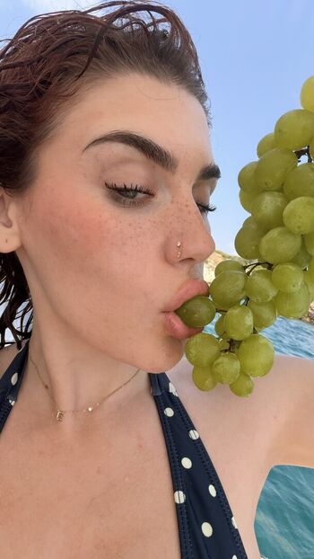 Full leaked Carla vyxx page private photo