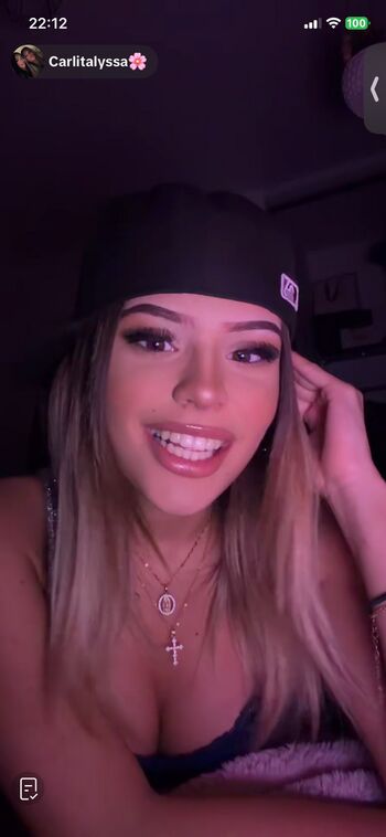 Full leaked Carlitaa private photo