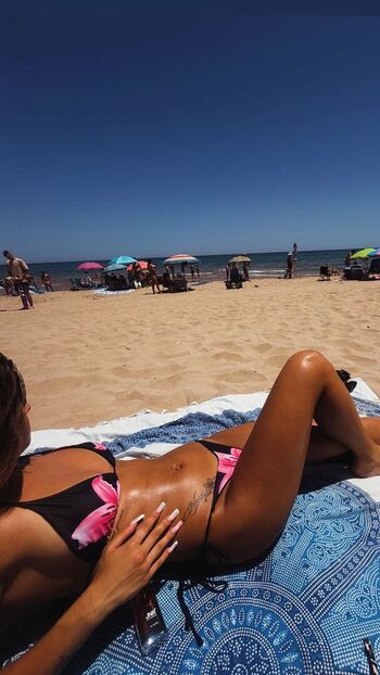 Full leaked Carlitaa private photo