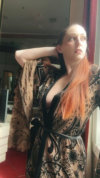 Carlotta Champagne