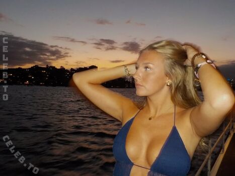 Full leaked Carly hro private onlyfans photo