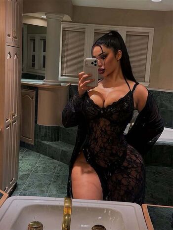 Full leaked Carmela habibi private onlyfans photo