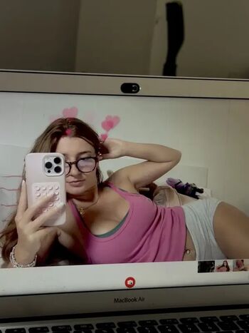 Full leaked Carmela page private photo