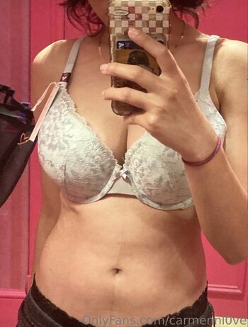 Full leaked Carmennlve page private photo