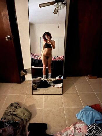 Full leaked Carmennlve page private photo