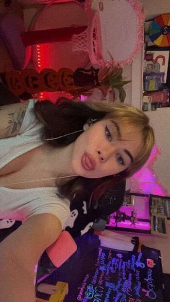 Full leaked Carmi warmy private photo