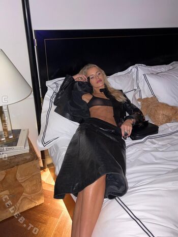 Full leaked Caro daur private photo