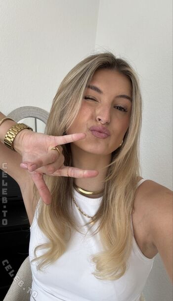 Full leaked Caro winter private photo