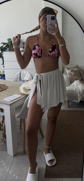 Full leaked Caro winter private photo