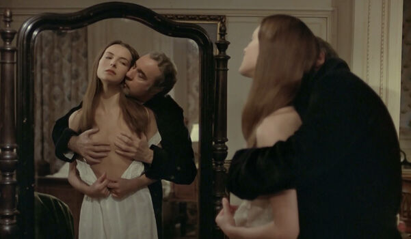 Full leaked Carole bouquet private onlyfans photo