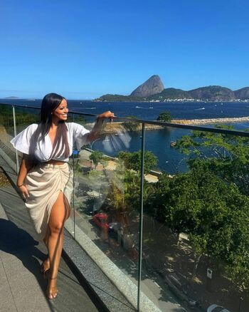 Carolina Barros
