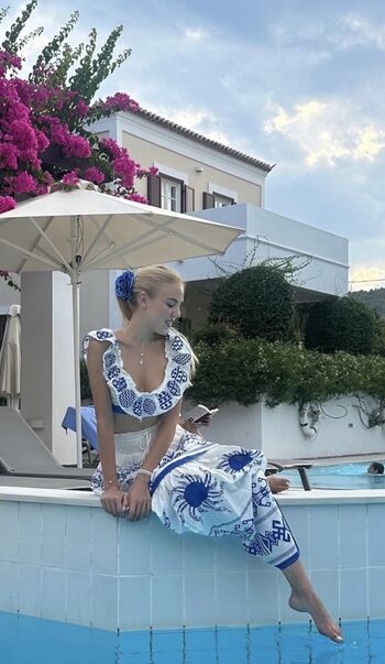 Full leaked Carolina de bourbon private photo