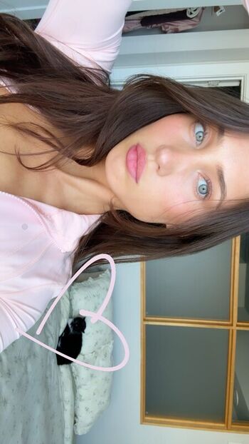 Full leaked Caroline bowers private photo
