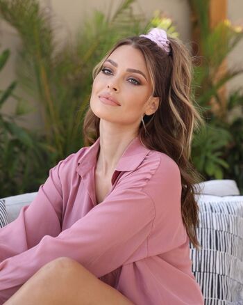 Full leaked Caroline receveur private photo