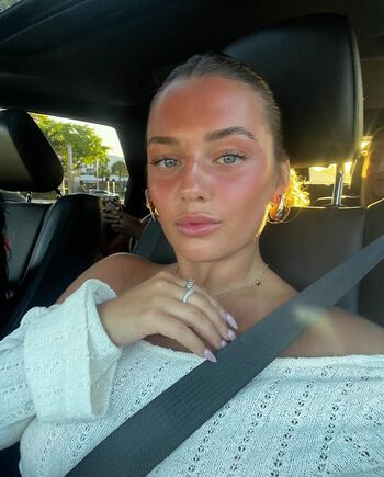 Full leaked Caroline smith private photo