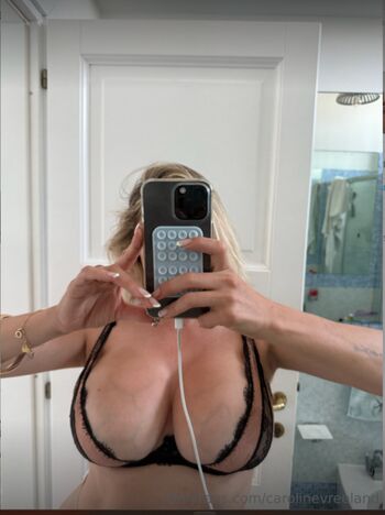 Full leaked Caroline vreeland private photo