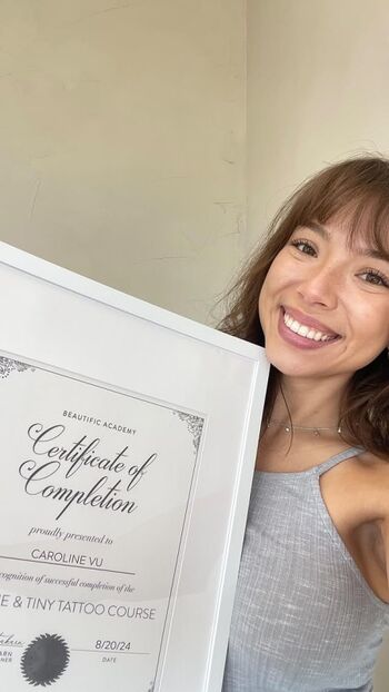 Full leaked Caroline vu private onlyfans photo