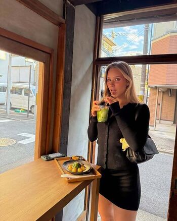 Full leaked Caroline zalog  page private photo
