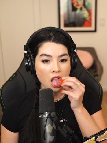 Full leaked Carolinekwan page private onlyfans photo