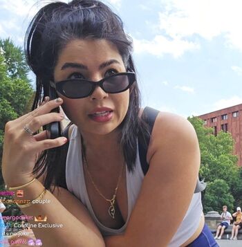 Full leaked Carolinekwan private photo