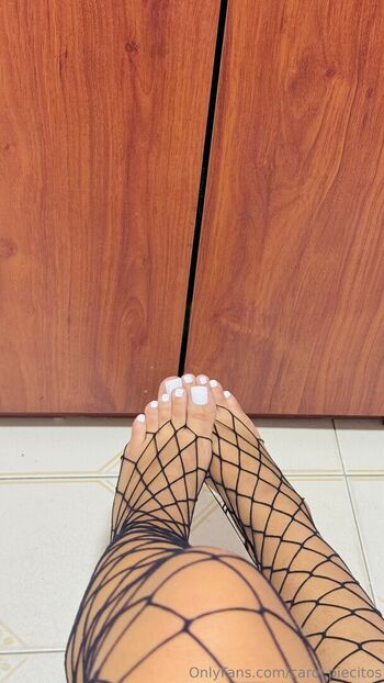 Full leaked Carolpiecitos private onlyfans photo