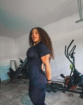 Full leaked Carolyne marquez private onlyfans photo