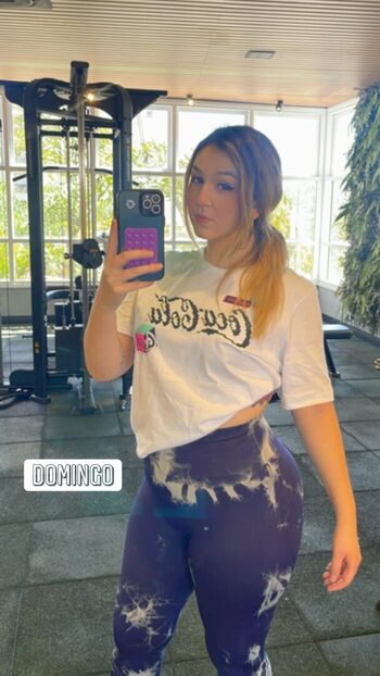 Full leaked Carolzinha sg private onlyfans photo