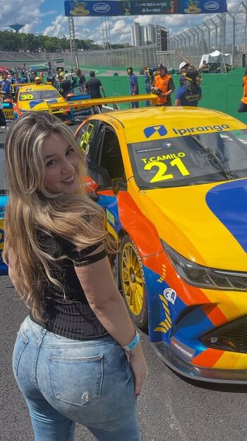 Full leaked Carolzinha sg private onlyfans photo