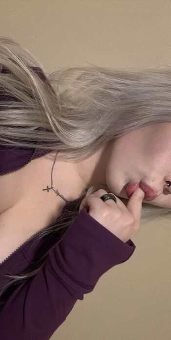 Full leaked Carrie private onlyfans photo