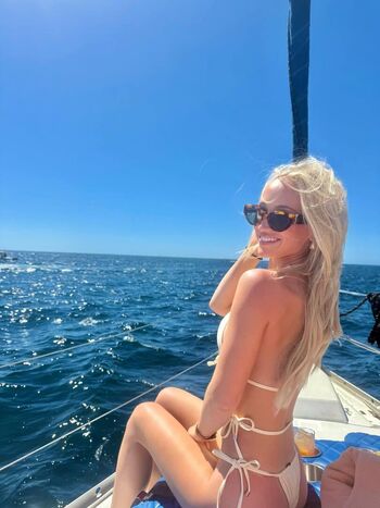 Full leaked Carrie anderson private onlyfans photo