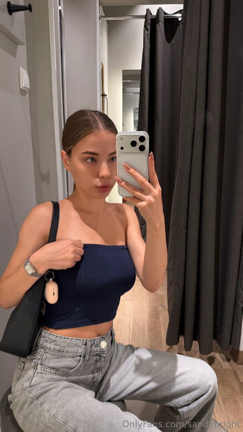 Full leaked Carry berry private photo