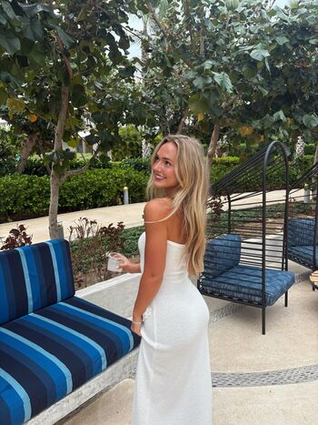 Full leaked Carys abbott private onlyfans photo