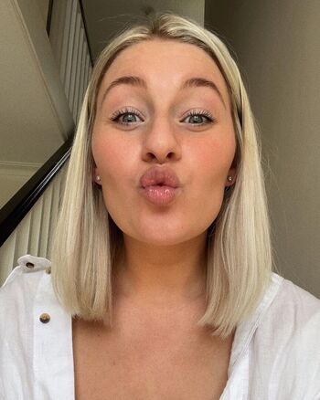 Full leaked Carys whittaker private onlyfans photo