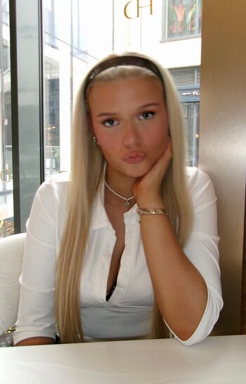 Full leaked Casey archibald private photo