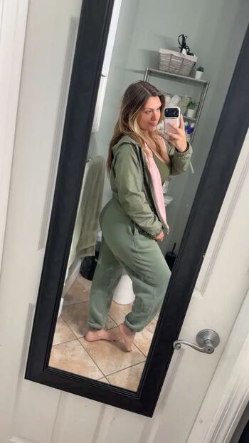 Full leaked Caseyagliano private photo