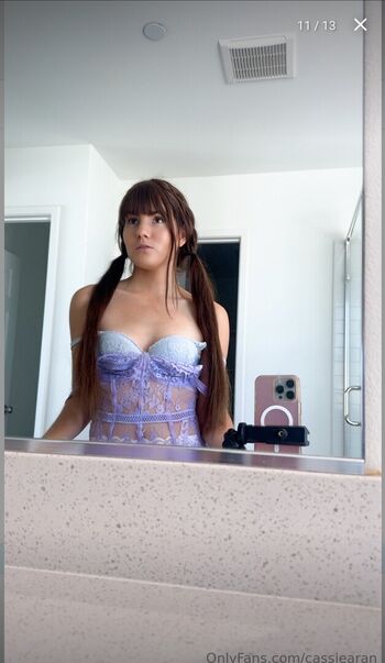 Full leaked Cassie aran private photo