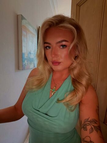 Full leaked Cassiedavidsonx private photo