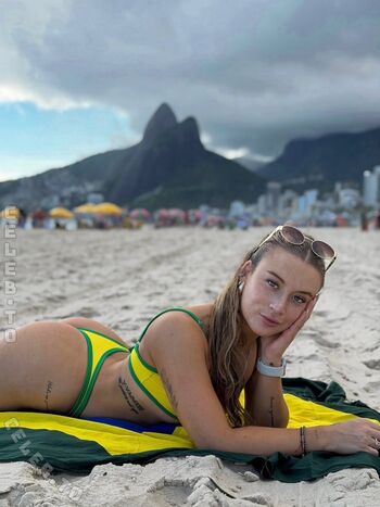 Full leaked Casstillocamila private photo